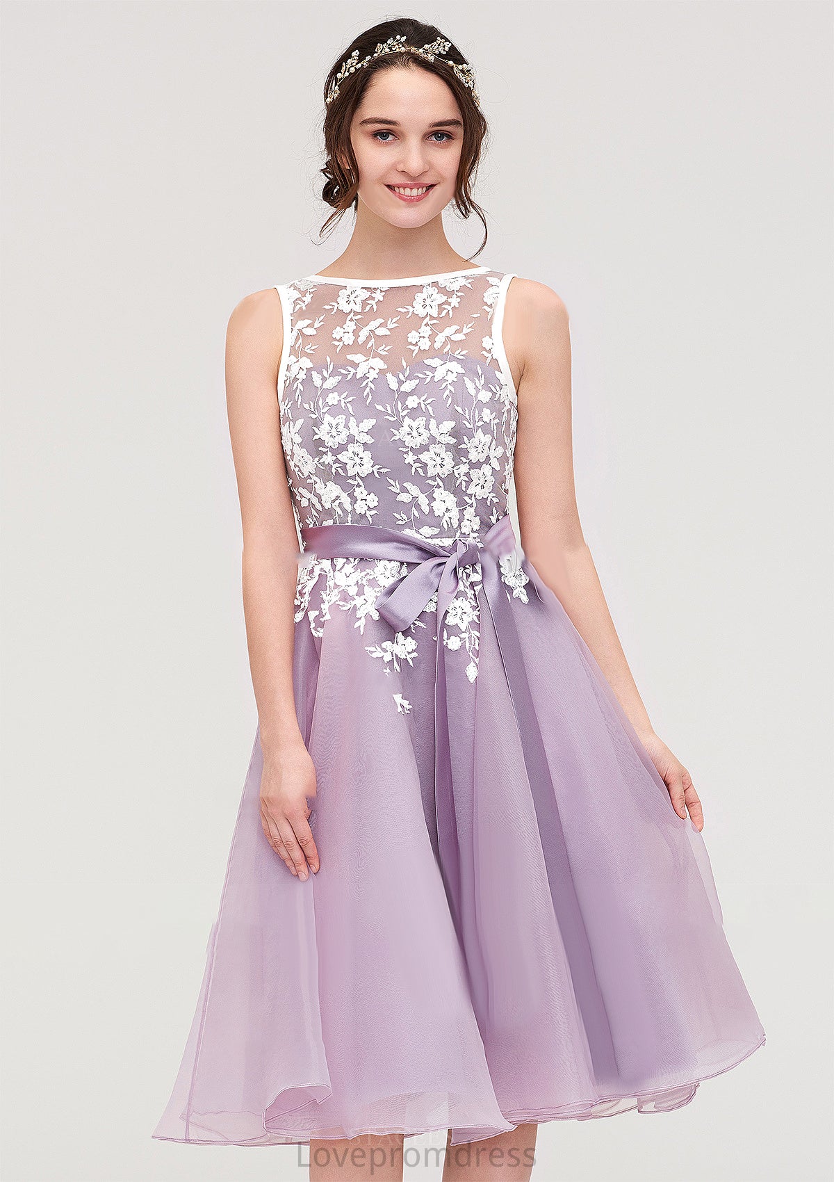 Bateau Sleeveless Organza Knee-Length A-line/Princess Bridesmaid Dresses With Sashes Lace Kristin DYP0025358