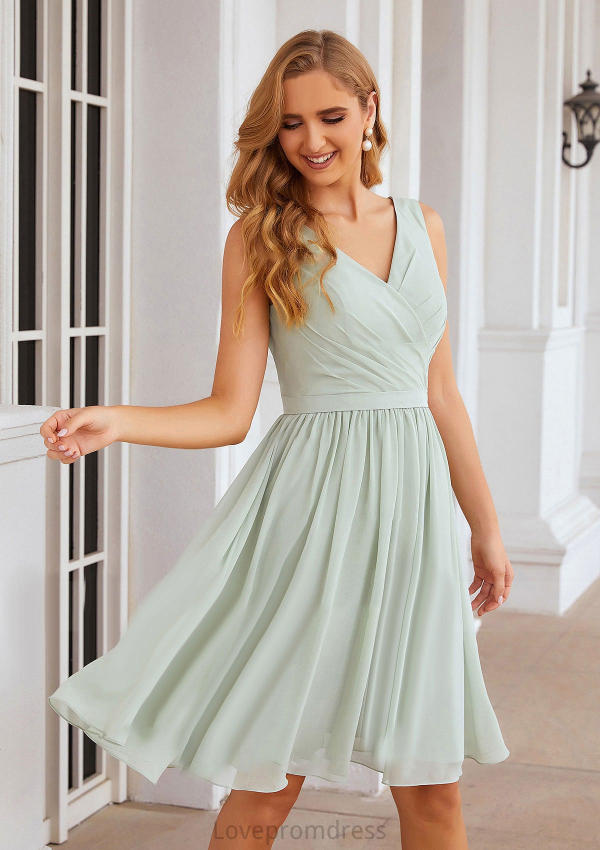 A-line V Neck Sleeveless Chiffon Knee-Length Bridesmaid Dresses With Pleated Waistband Vivienne DYP0025383