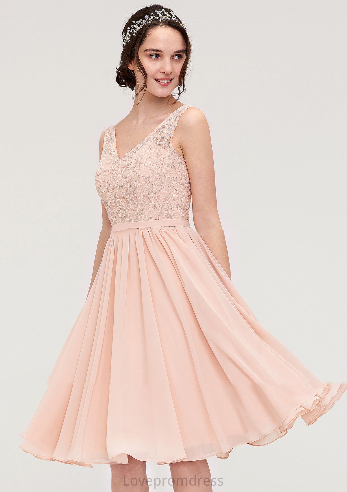 Sleeveless V Neck A-line/Princess Chiffon Knee-Length Bridesmaid Dresses With Lace Quinn DYP0025453