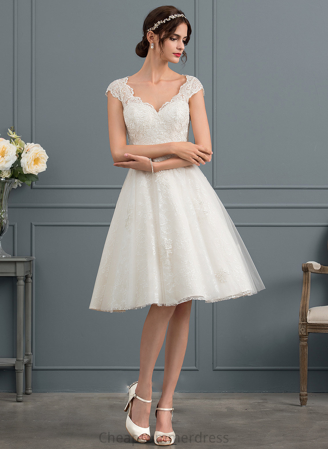 Lace Wedding Dresses Knee-Length A-Line V-neck Dress Tulle Raven Wedding