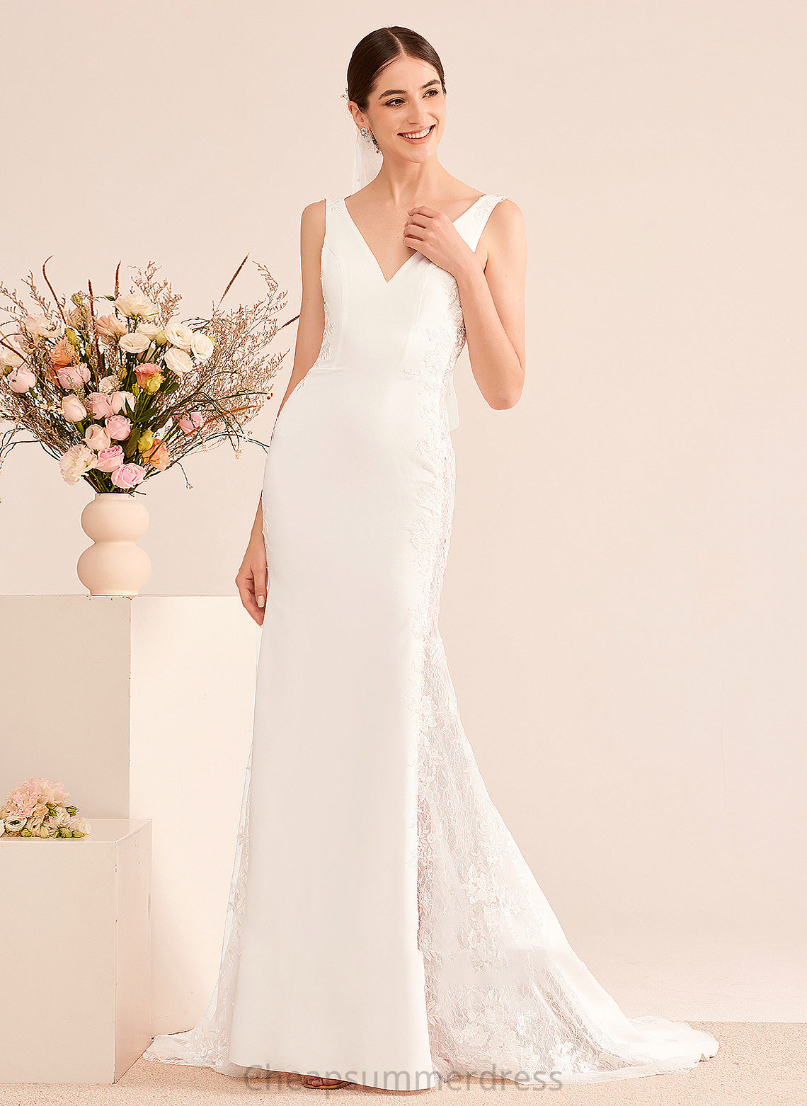 V-neck Lace Trumpet/Mermaid Wedding With Aryana Train Court Dress Wedding Dresses